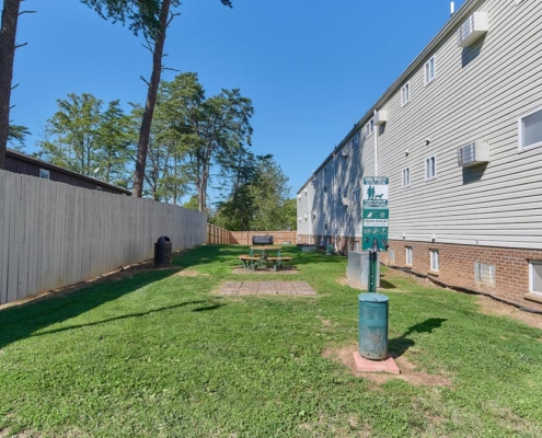 The Ridge Apartments and Townhomes Outdoor Area Dog Park Detail