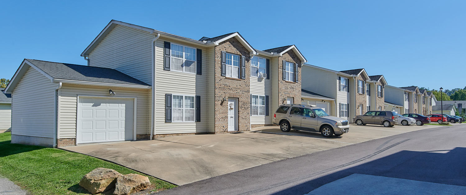The Ridge Apartments and Townhomes Exterior Detail